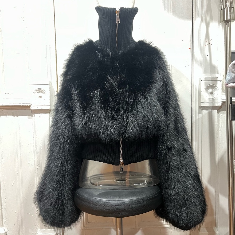 Soft Vegan Fur Crop Jacket🖤